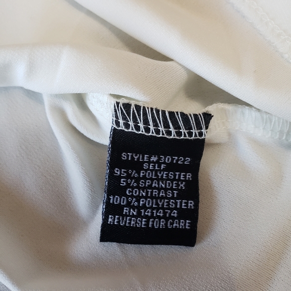 Elie Mccarthy white Top with Ruffle Sleeve and shiny unfunctional buttons Size M - Picture 6 of 16